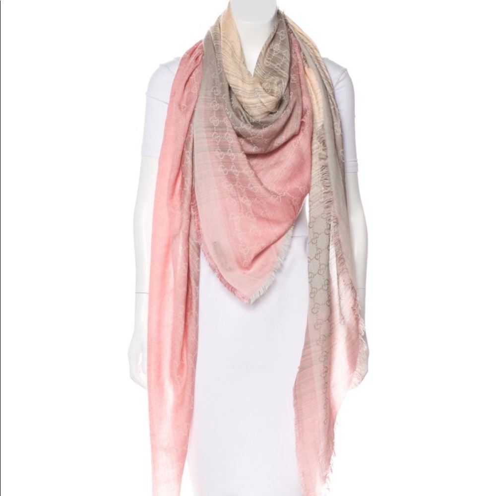 Gucci scarf